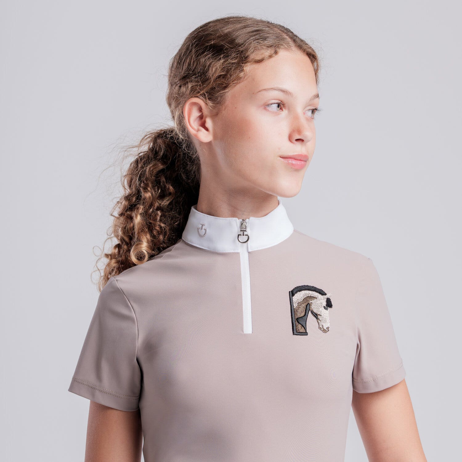 Cavalleria Toscana Girls’ technical polo with horse patch CIPRIA/WHITE-2
