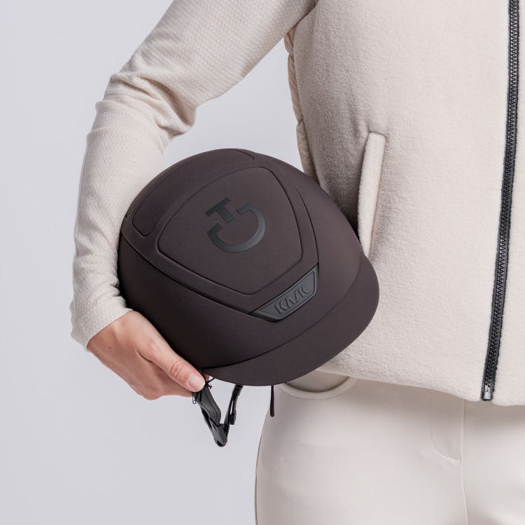 Riding helmet