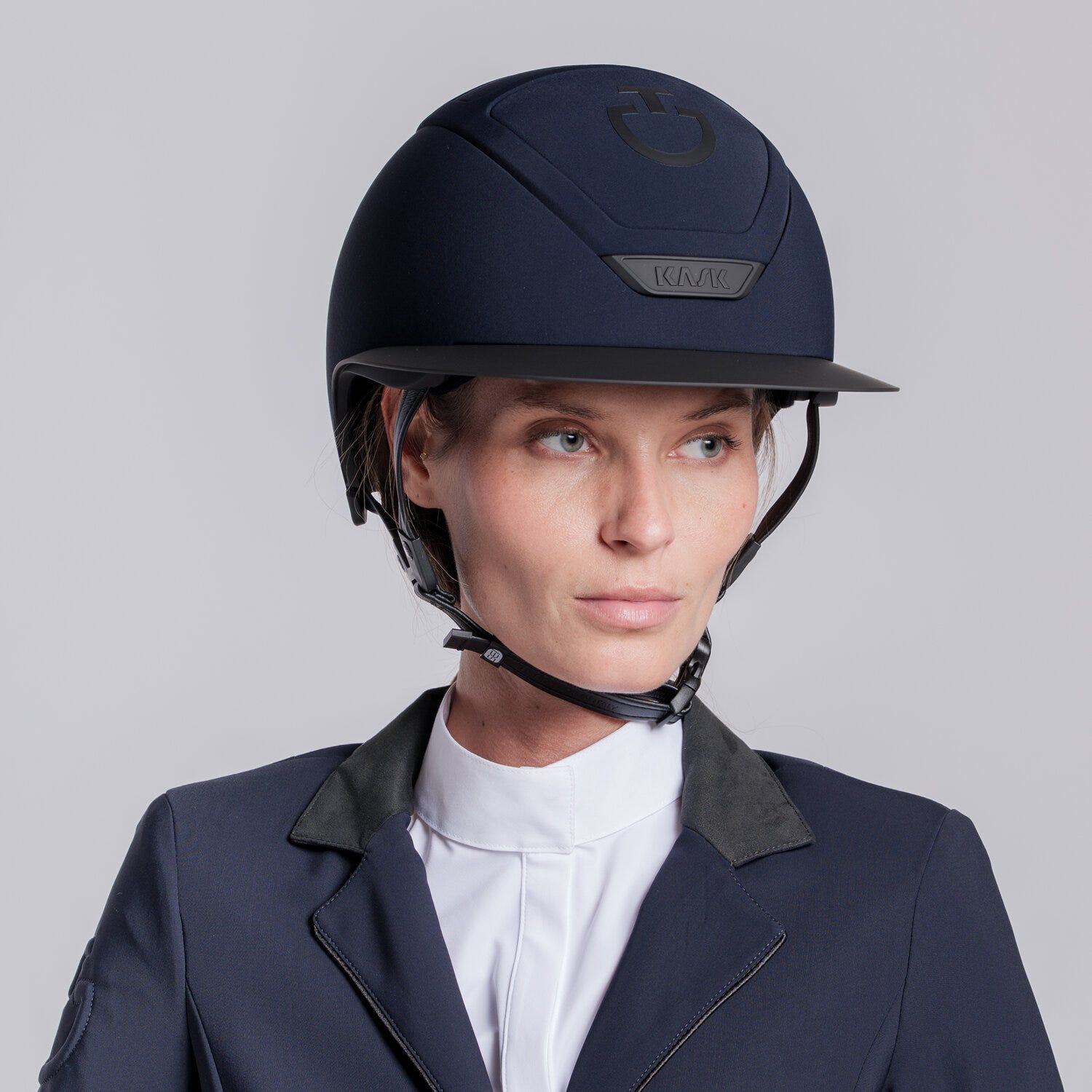 Wide-brim riding helmet