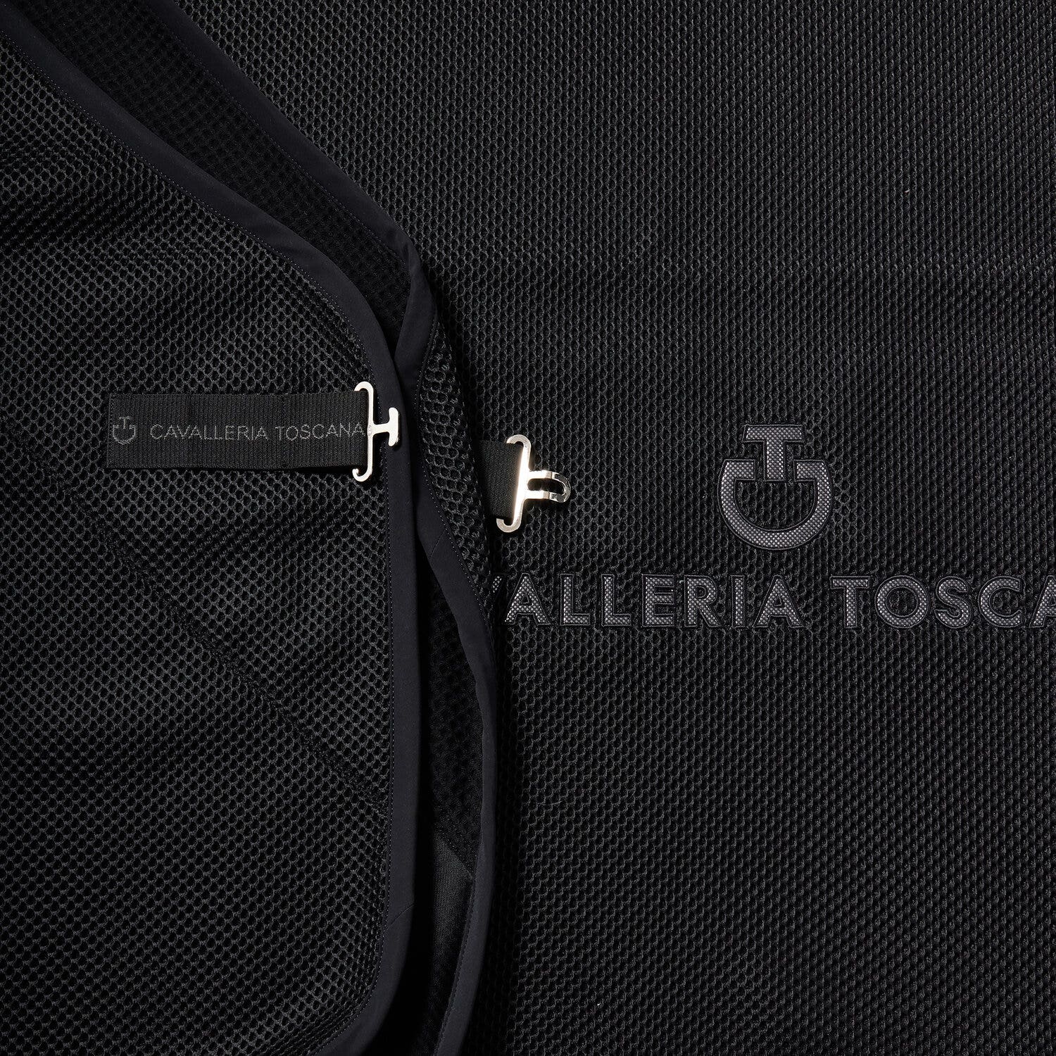 Cavalleria Toscana CT Rug BLACK-3