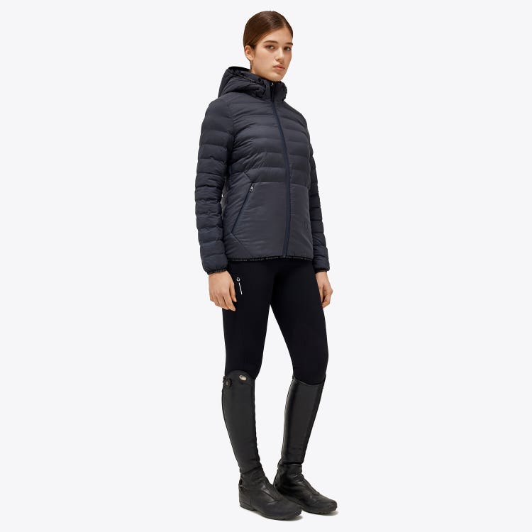 Puffer jacket with detachable hood