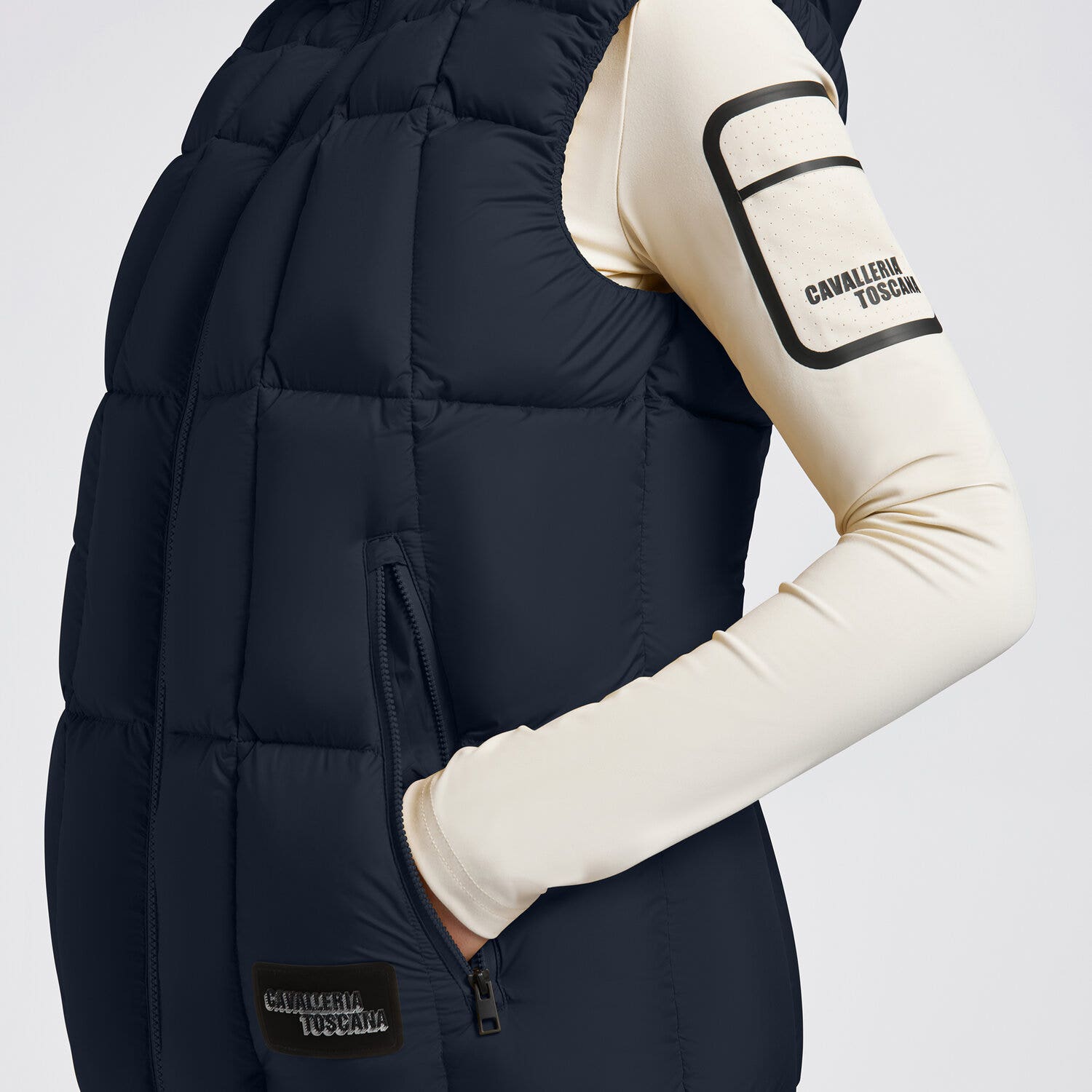 Cavalleria Toscana Cavalleria Toscana Women's Down Vest NAVY-3