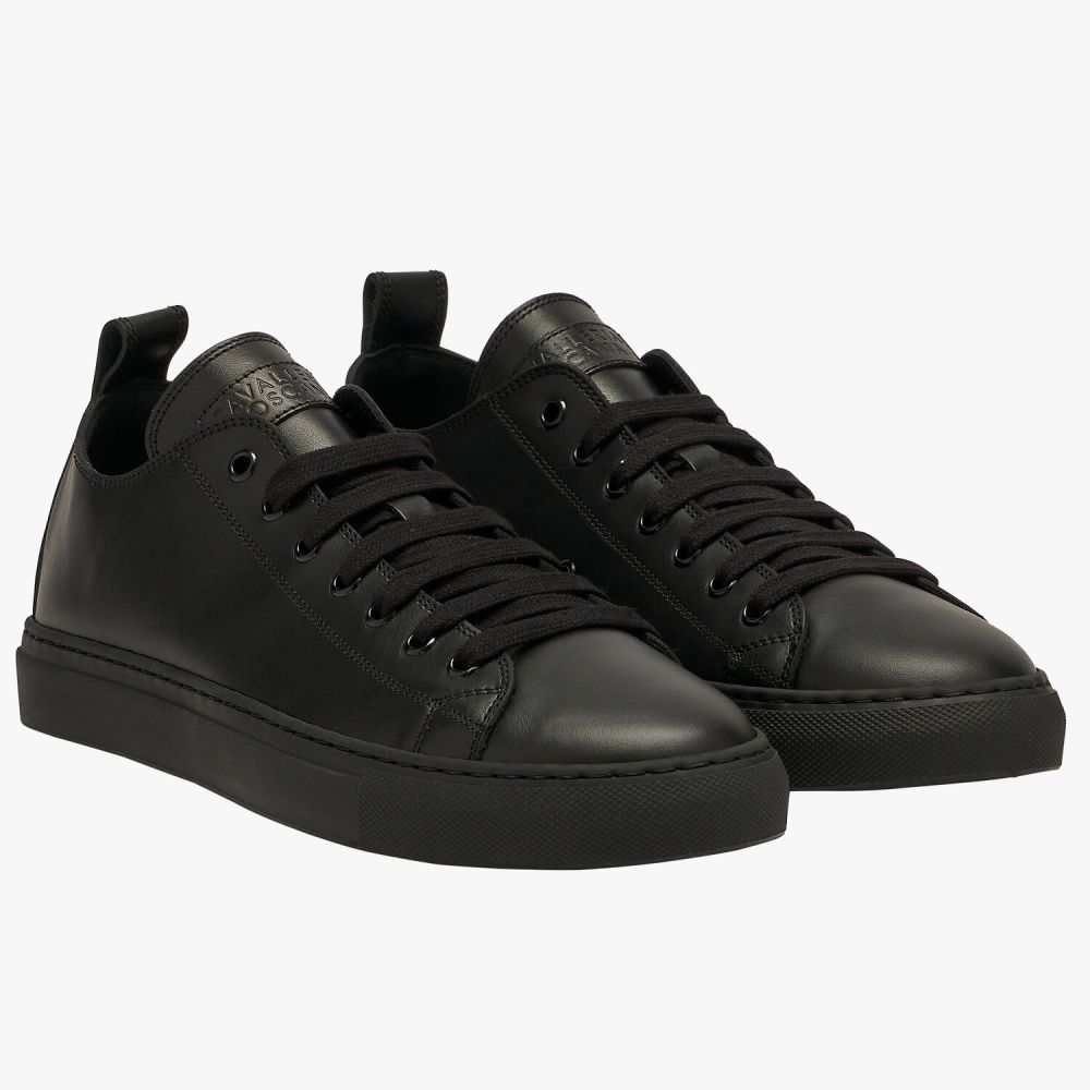 Leather lace-up sneakers with a cup sole